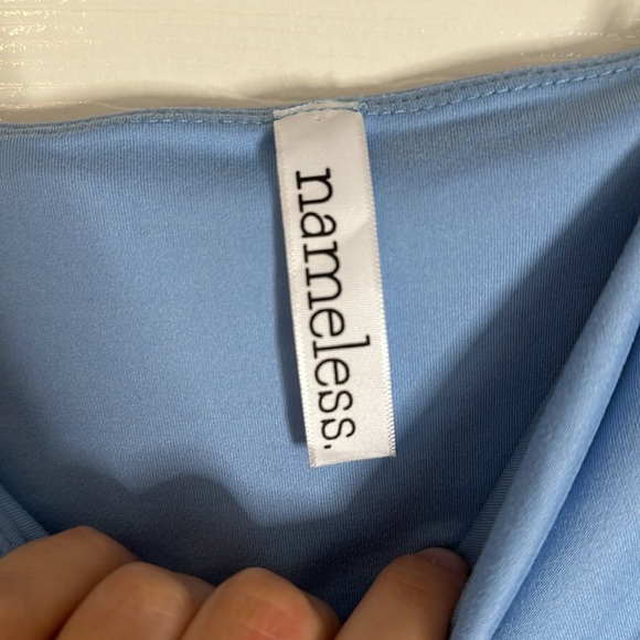 Blue tank crop - Picture 3 of 4